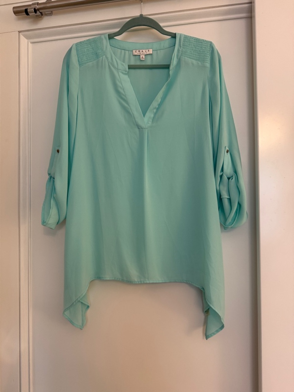 Chaus Mint Green V-Neck Roll-Tab Blouse
